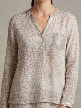 CHARLIE B ANIMAL PRINT BLOUSE SIZE LARGE